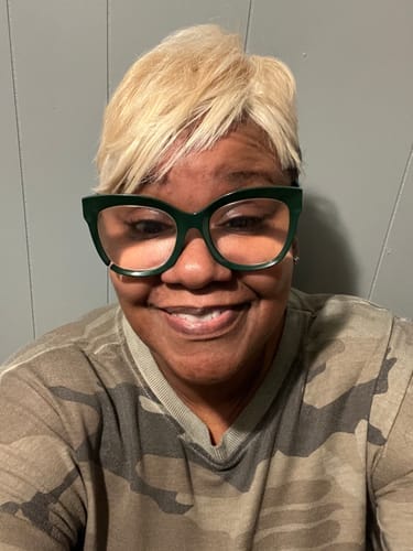 Review by Daniela C.